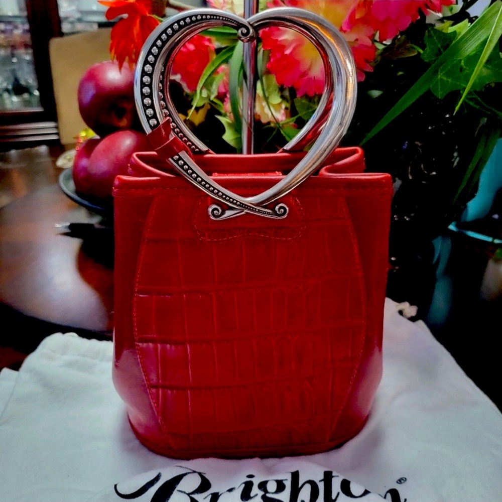 GORGEOUS BRIGHTON DEEP RED PETITE BUCKET PURSE/HAND BAG